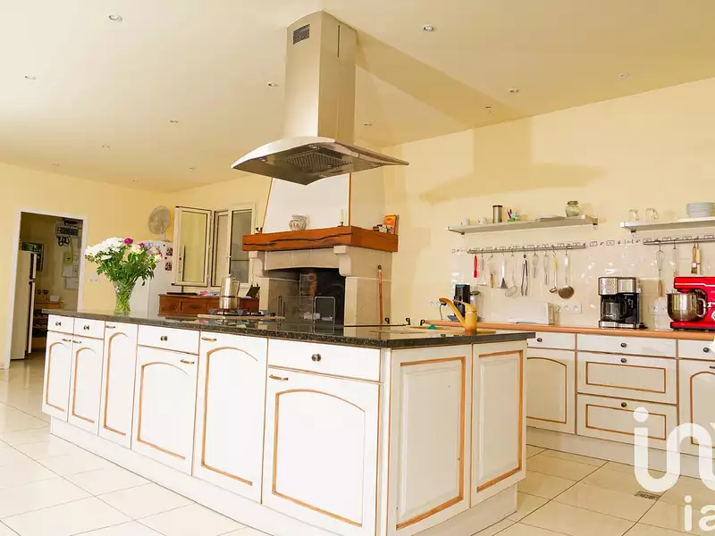 Maison, 228 m²