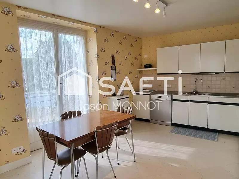 Maison, 180 m²