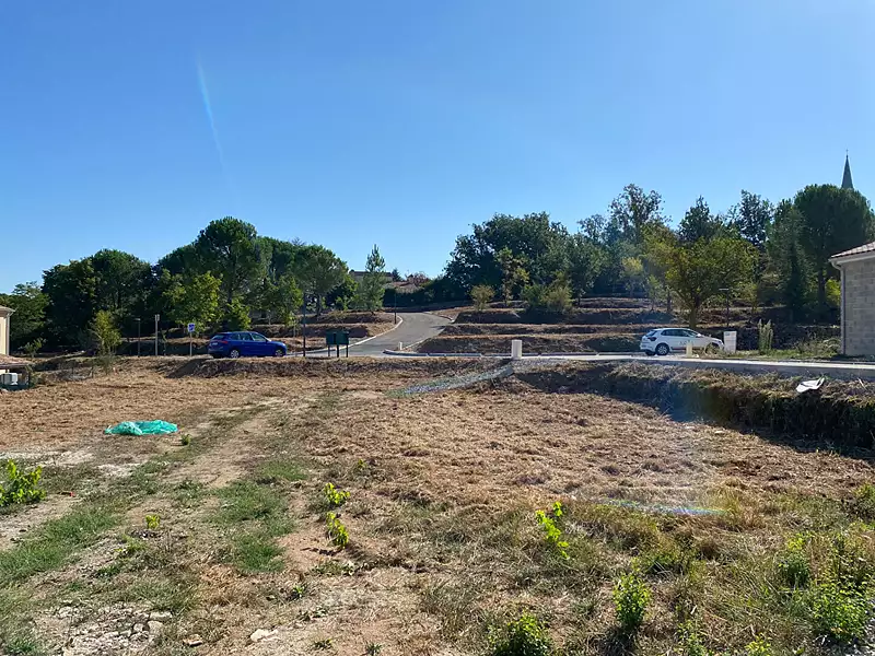 Terrain, 570 m²