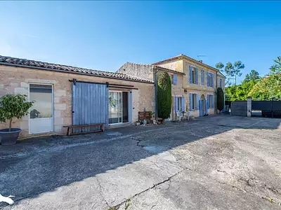 Maison, 260 m²