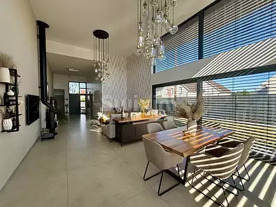 Maison, 157,77 m²