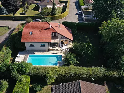 Maison, 176 m²