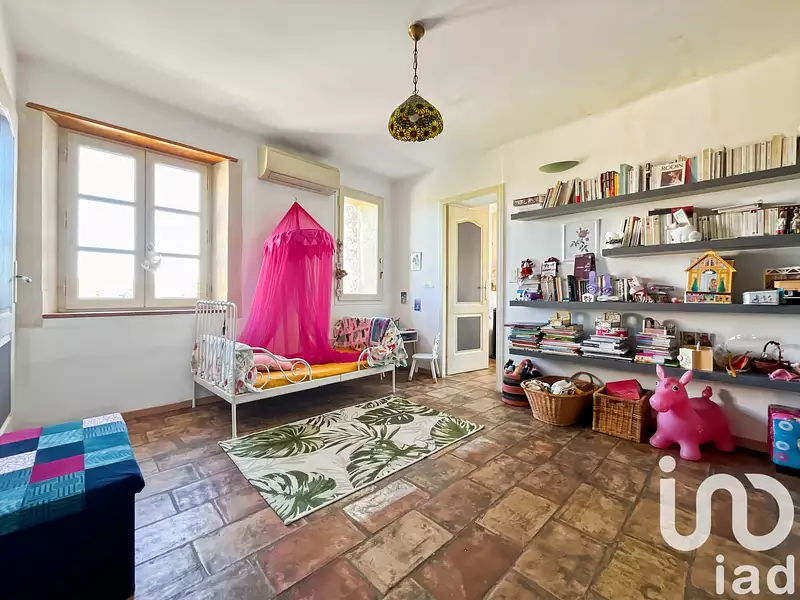 Maison, 230 m²