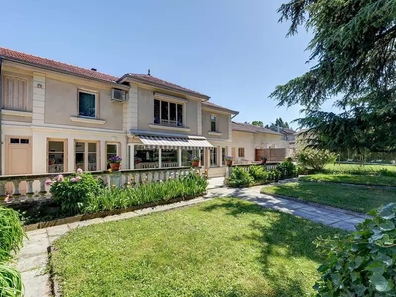 Maison, 204 m²