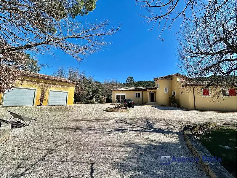 Maison, 170 m²