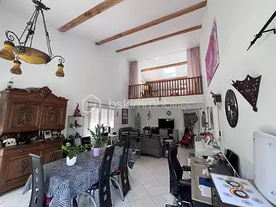 Maison, 270 m²