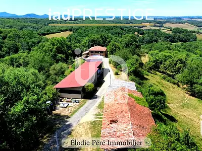 Maison, 236 m²