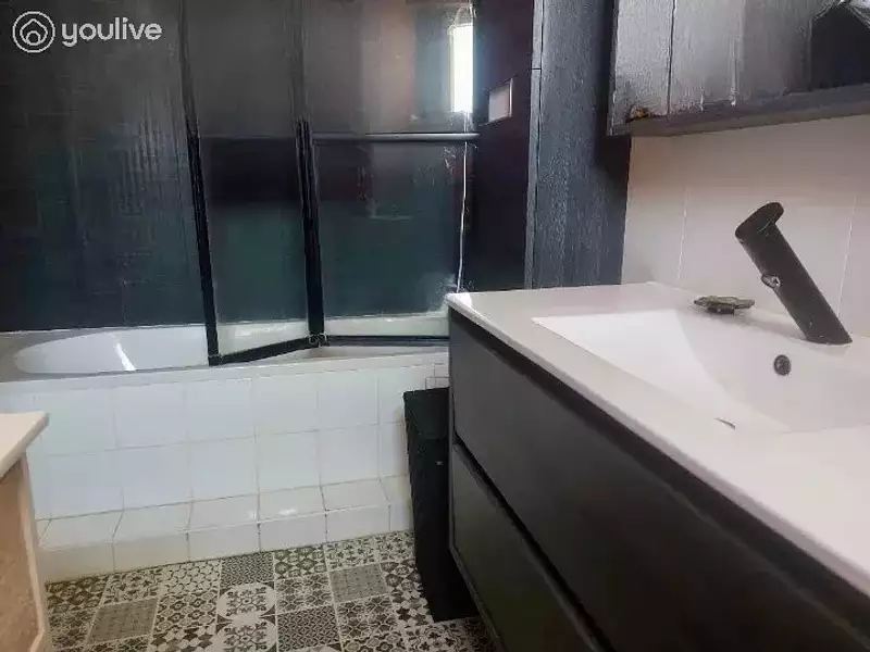Divers, 200 m²