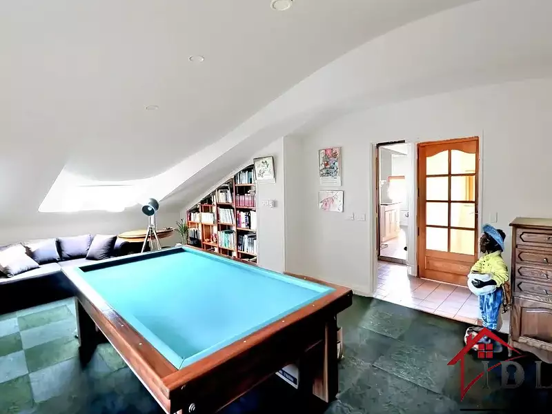 Maison, 147 m²