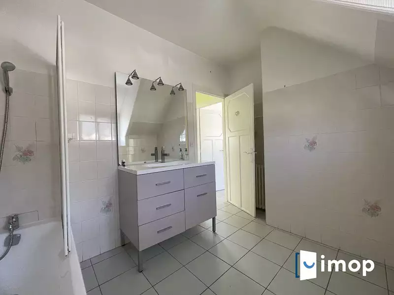 Maison, 96 m²
