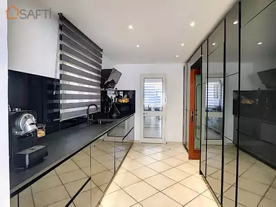 Maison, 220 m²