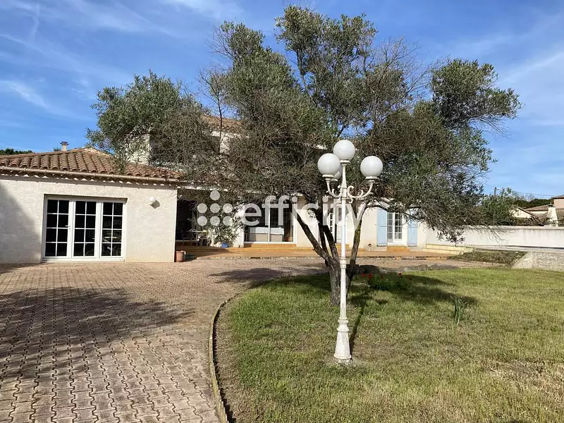 Maison, 220 m²