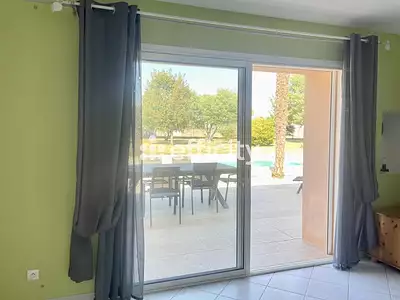 Maison, 245 m²