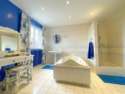 Maison, 295 m²