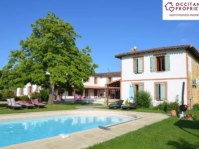 Maison, 730 m²