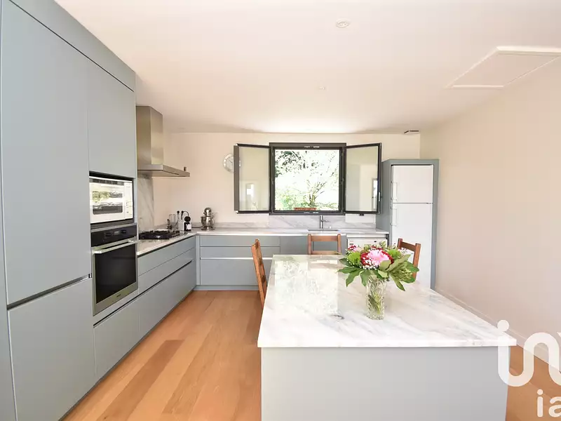 Maison, 165 m²