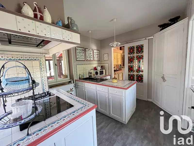 Maison, 232 m²