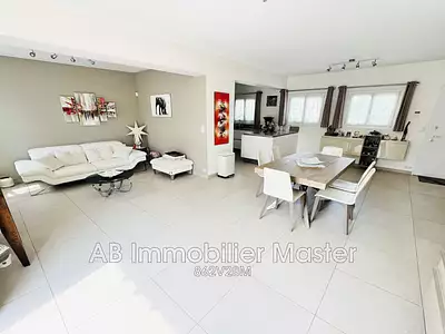 Maison, 104 m²