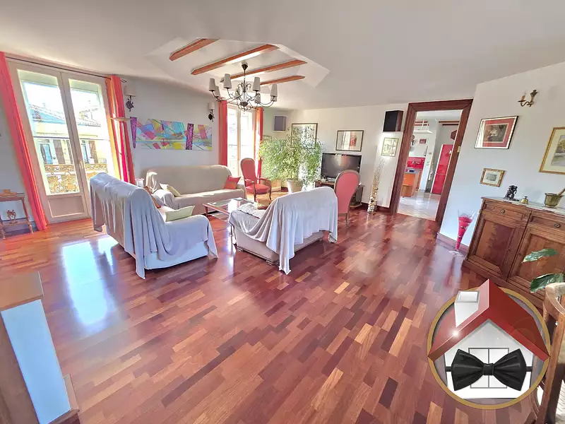 Appartement, 243 m²