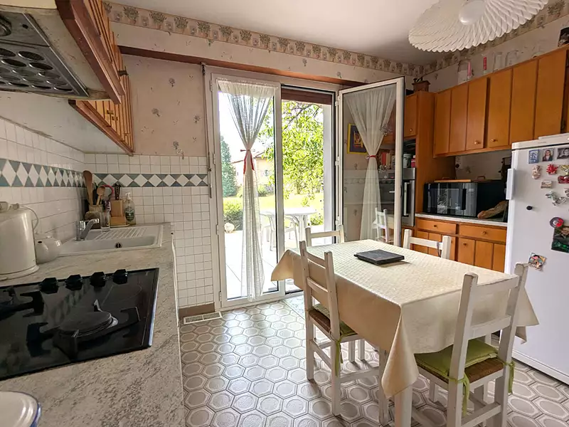 Maison, 180 m²