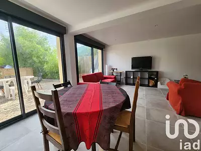 Maison, 240 m²