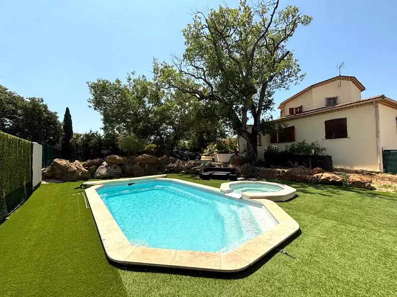 Maison, 175 m²