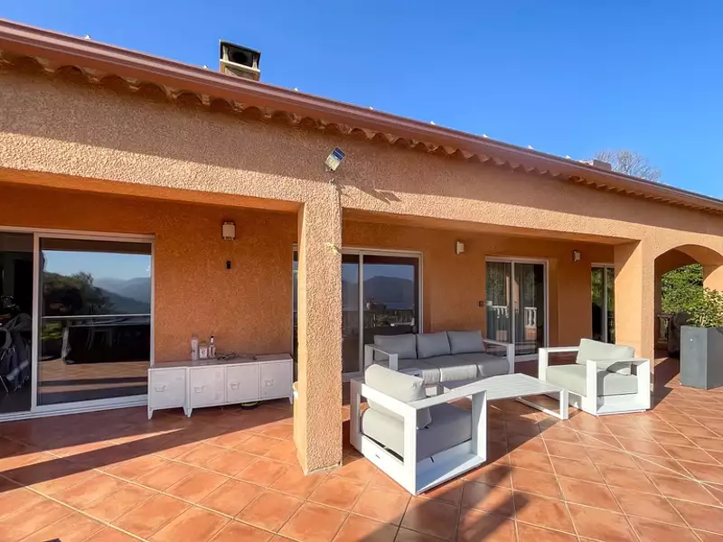 Maison, 142 m²