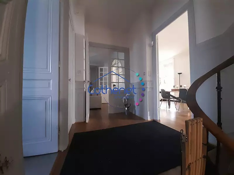 Maison, 270 m²