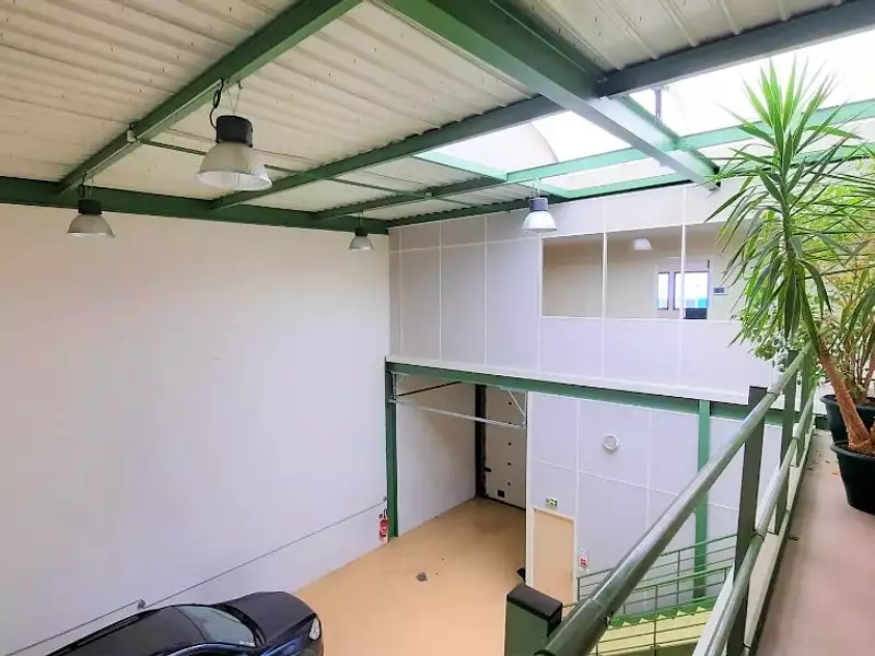 Divers, 255 m²