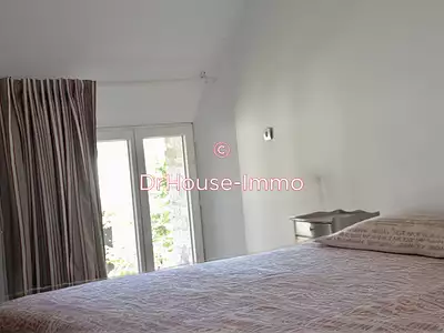 Maison, 225 m²