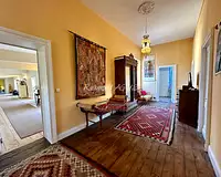 Maison, 738 m²