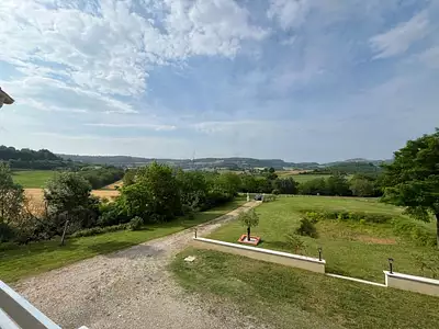 Maison, 225 m²