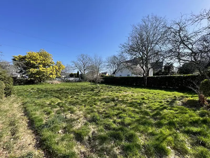 Terrain, 300 m²