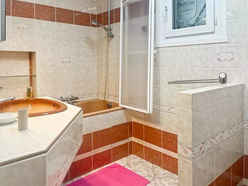 Maison, 230 m²