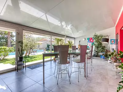 Maison, 220 m²
