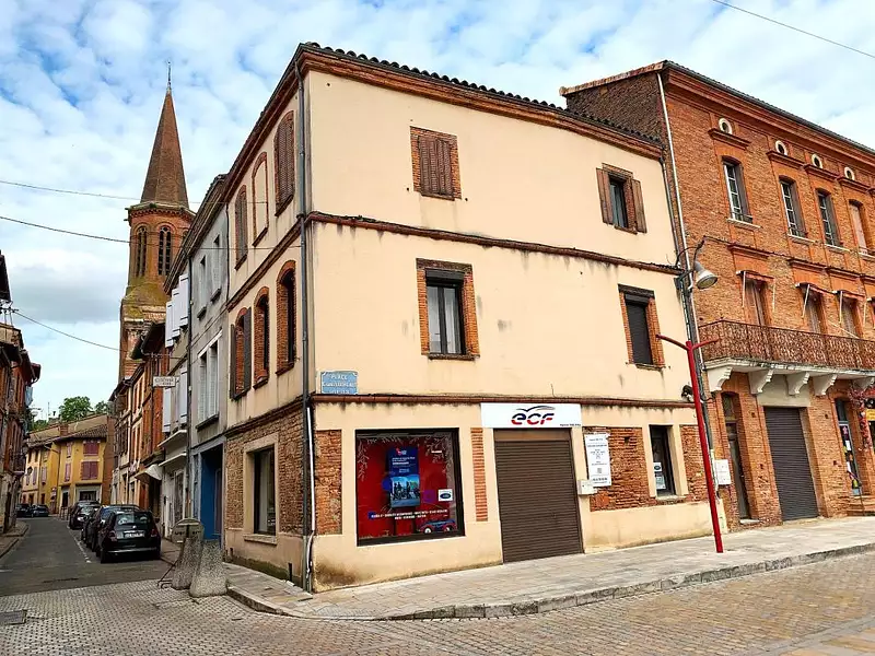 Immeuble, 161 m²