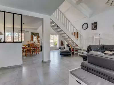 Maison, 198 m²