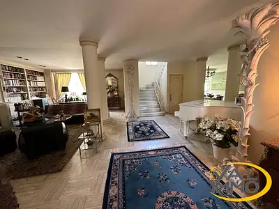 Maison, 270 m²