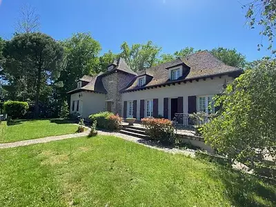Maison, 311 m²