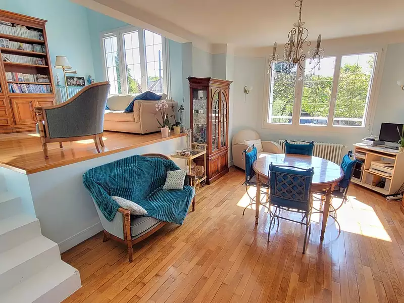 Maison, 230 m²