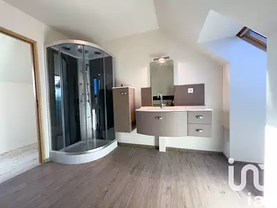 Maison, 225 m²