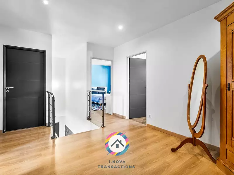 Maison, 180 m²