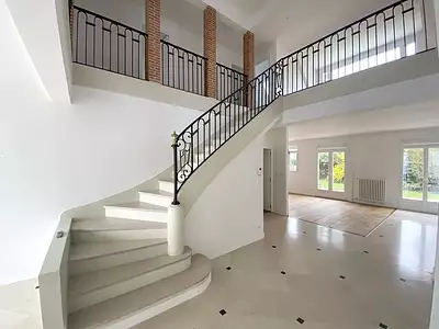 Maison, 305 m²