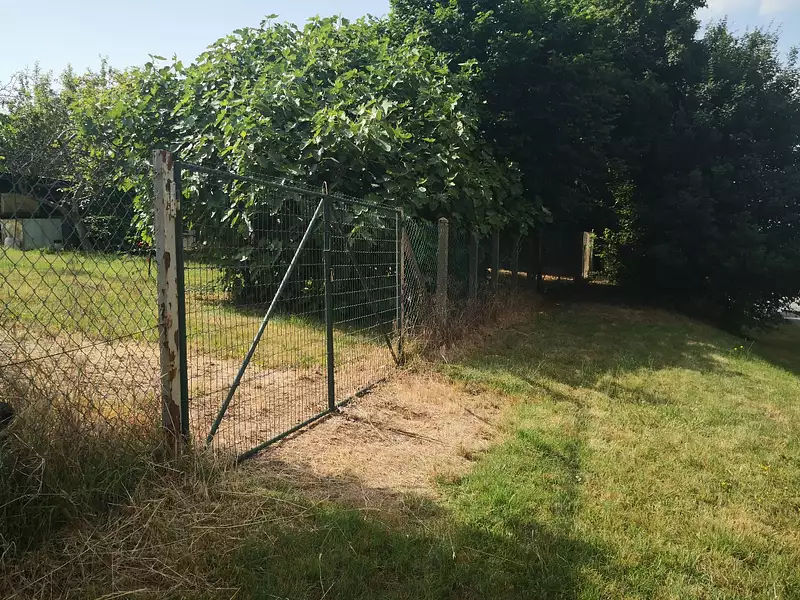 Terrain, 1 351 m²