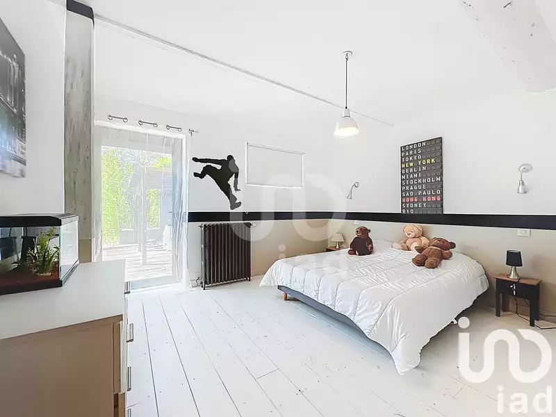 Maison, 270 m²