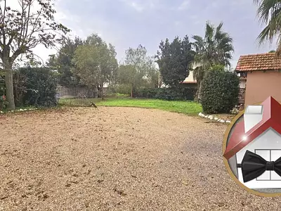 Terrain, 290 m²