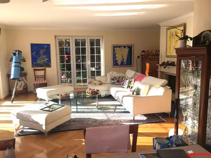 Maison, 195 m²