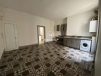 Immeuble, 328 m²