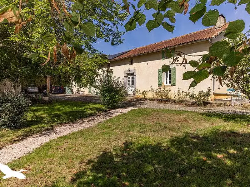 Maison, 180 m²