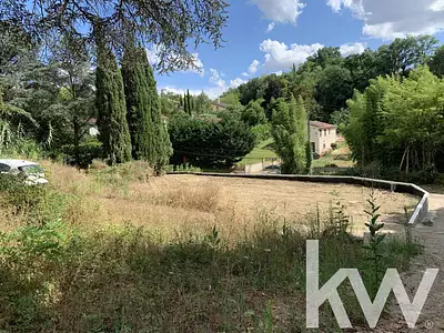 Terrain, 1 025 m²